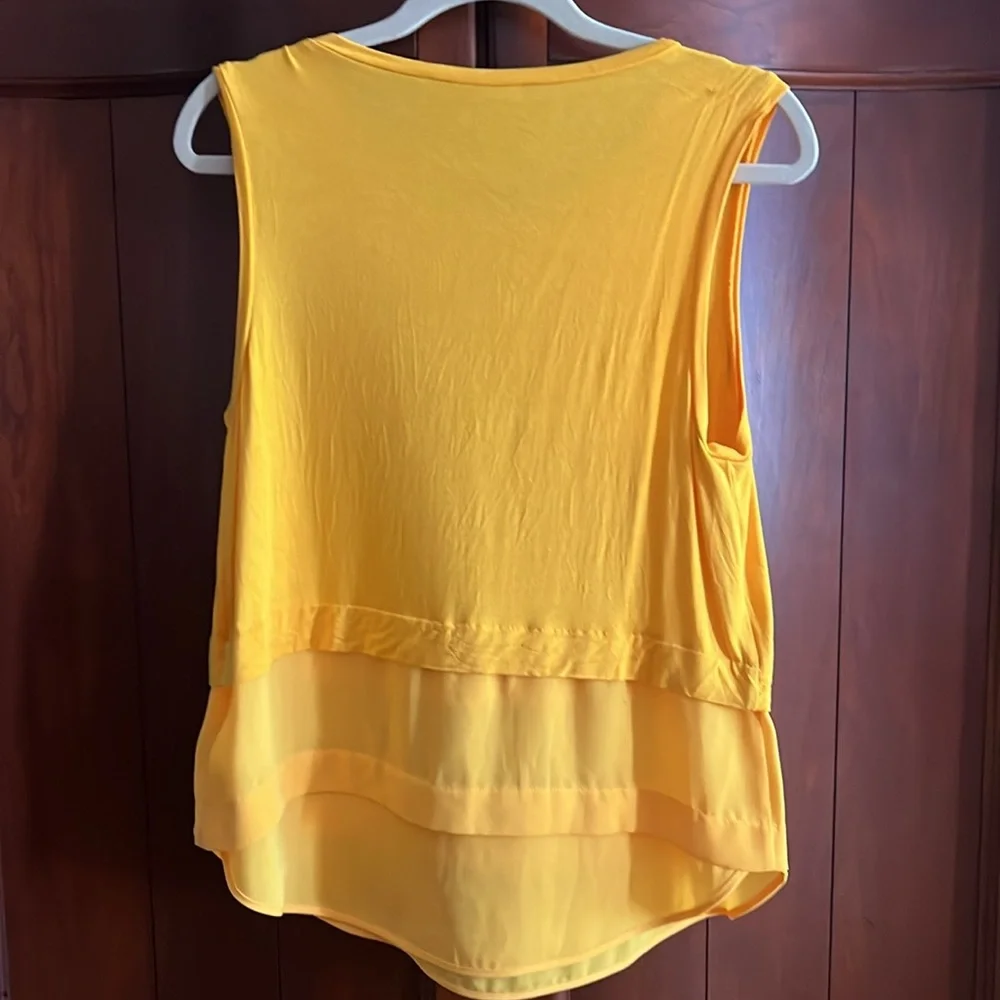 Michael Kors Women’s sleeveless top color yellow size Medium
